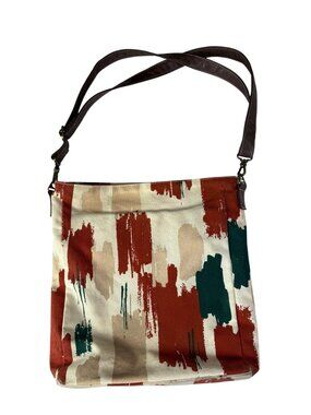 Maika Canvas Tote Bag with Zip Top. Beige / White / Red / Green. Earthy Tones